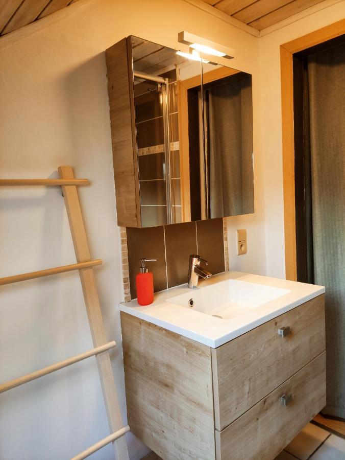 Lacs De L'Eau D'Heure Chez Oma Cerfontaine Dış mekan fotoğraf